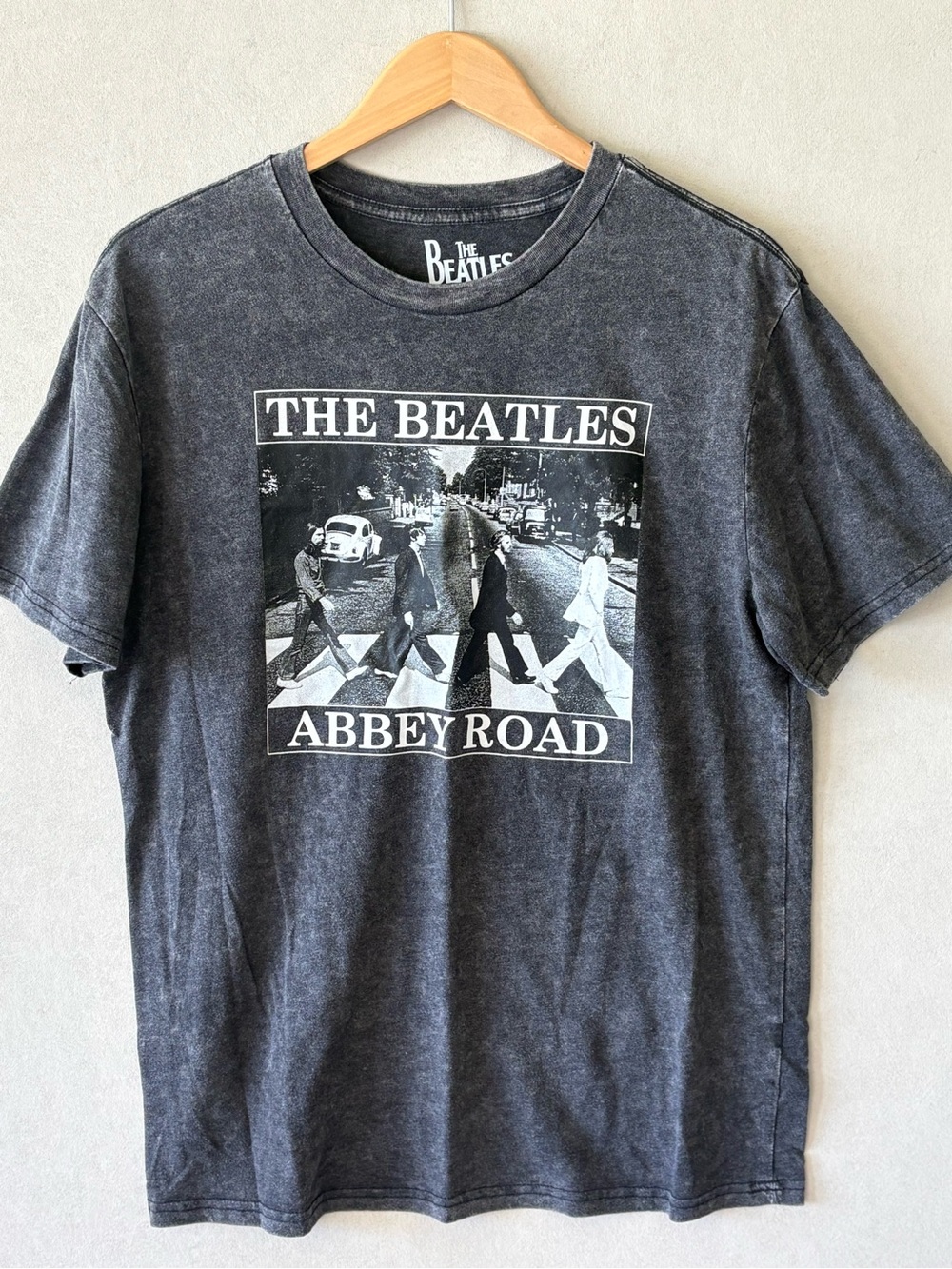 The Beatles Abbey Road Graphic Tee - Charcoal Black medium